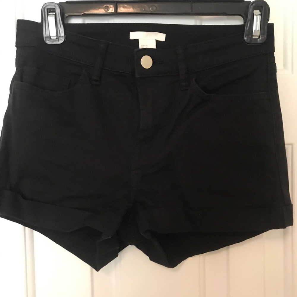 H&M Size 4 Stretch Shorts